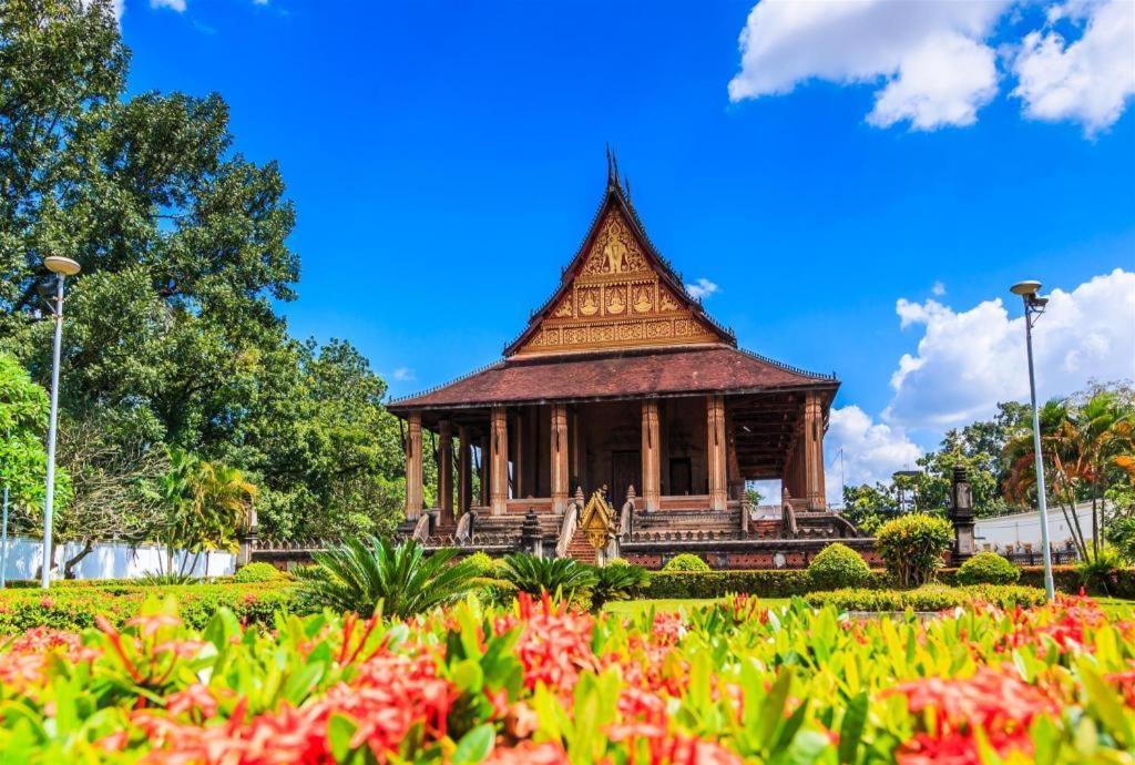 Mekong Sunshine Hotel Vientiane Exterior photo